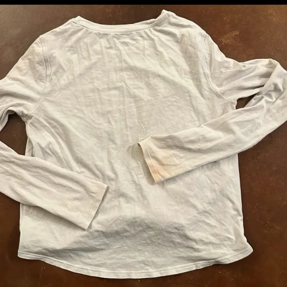 Lululemon Long Sleeve Shirt - Picture 3 of 7